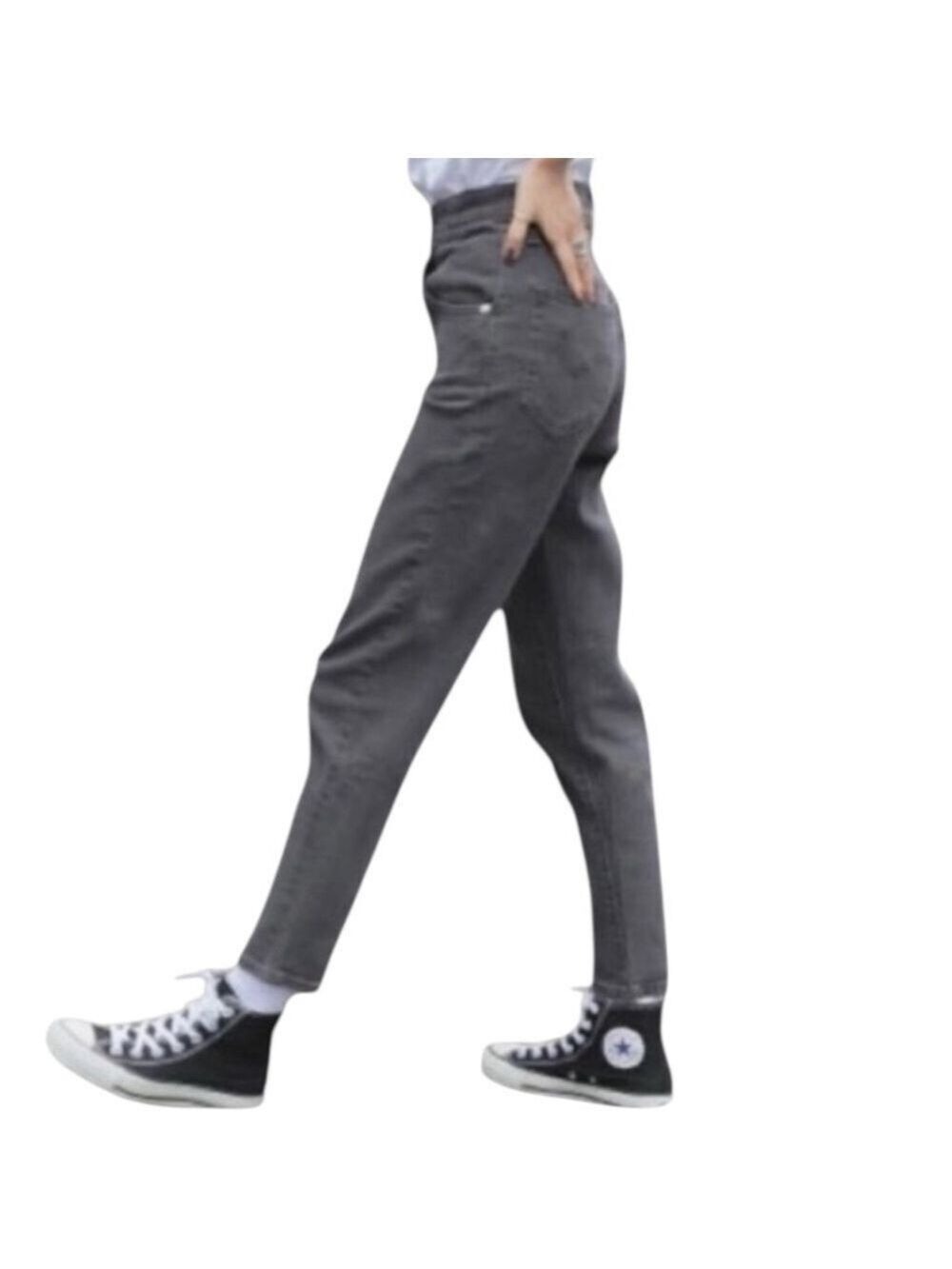 Levi's Silvertab Mom Jeans Size 30 in Charcoal Wash